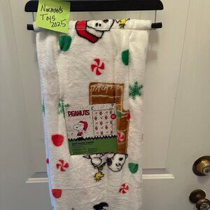 Peanuts Snoopy Gingerbread Peppermints Soft Throw Blanket NWT 50x70”